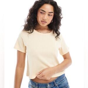 NWOT Lanston Ribbed Cropped Tee in Pale Sunshine Size L